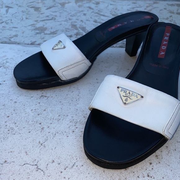 Auth Prada Milano leather logo slipper slide sandals Italy black kitten heels - Picture 2 of 7